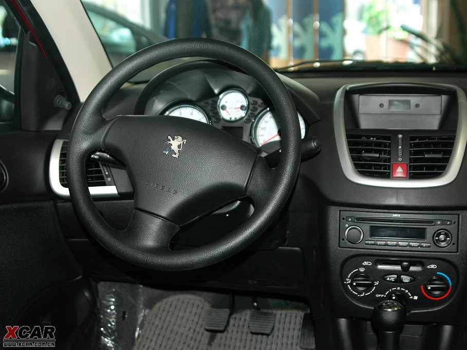 2009款标致207三厢