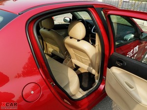 2009款1.6L 自动享乐版 空间座椅