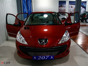 2009款1.6L 手动品乐版 车门全开