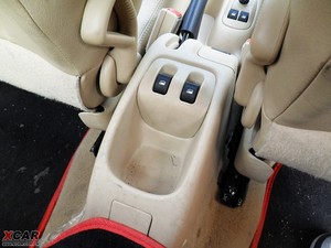 2009款1.6L 自动享乐版 空间座椅