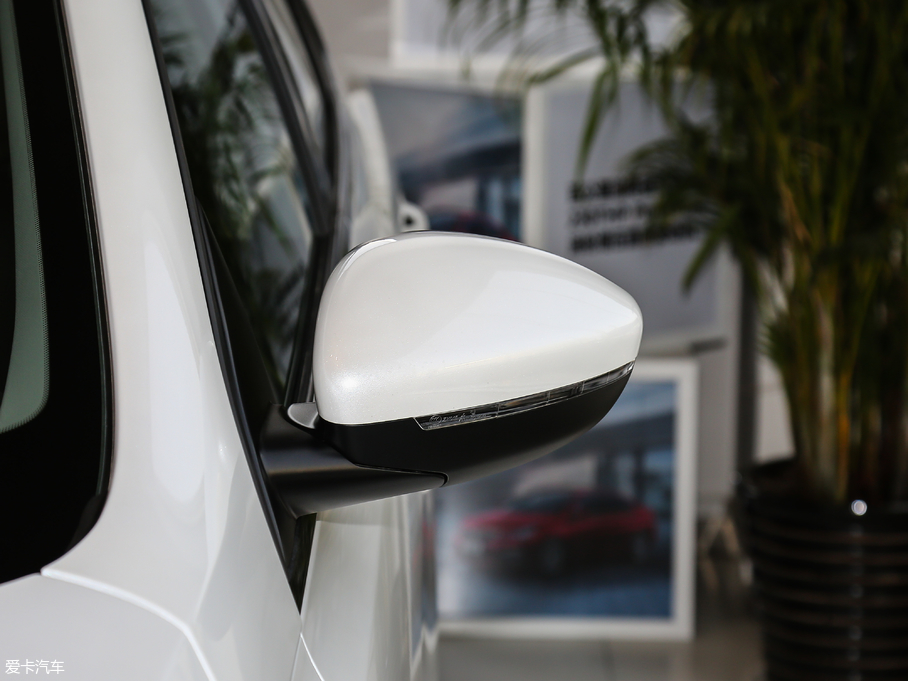 2019�����308 1.6L �ԄӺ��A�� ��V