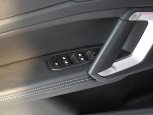 2019190THP ԄӺA V {܇ƅ^	