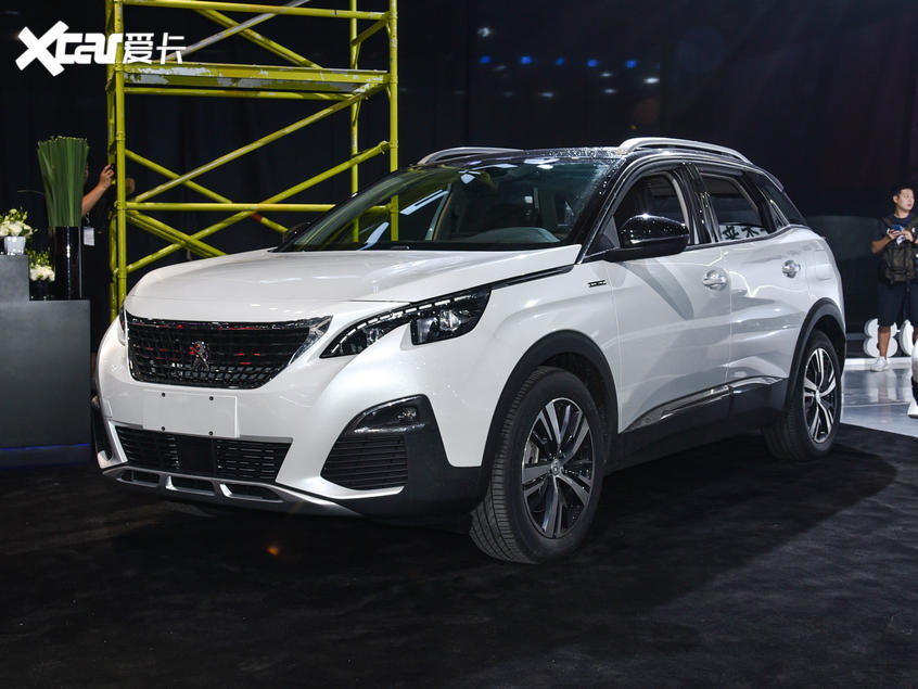 东风标致2019款标致4008 PHEV