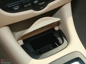 2009款1.6L 自动享乐版 空间座椅