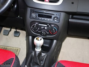 2009款1.4L 手动驭乐版 中控区