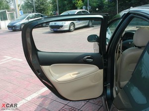 2009款1.6L 自动享乐版 空间座椅