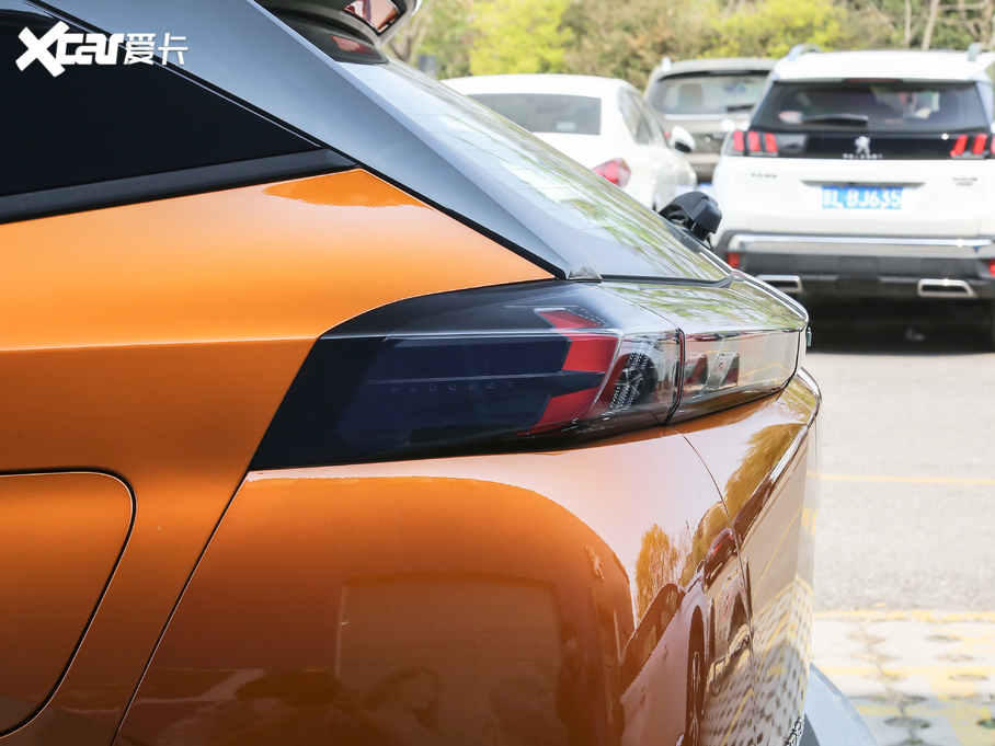 2020�����2008 230THP �J�а�