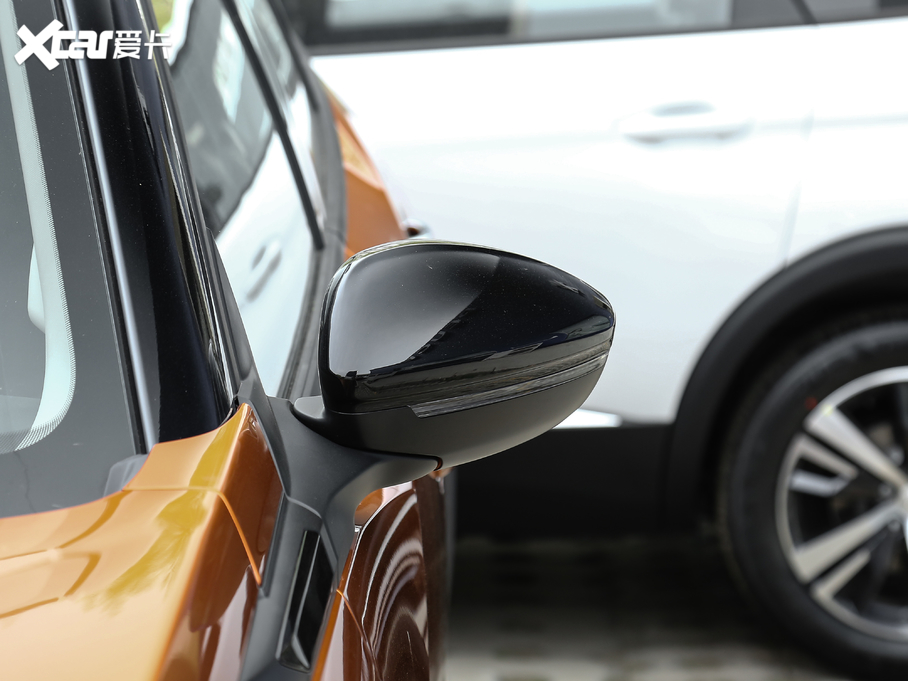 2020�����2008 230THP �J�а�