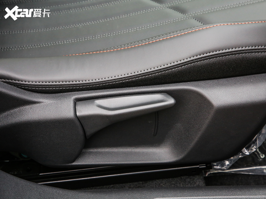 2020�����2008 230THP �J�а�