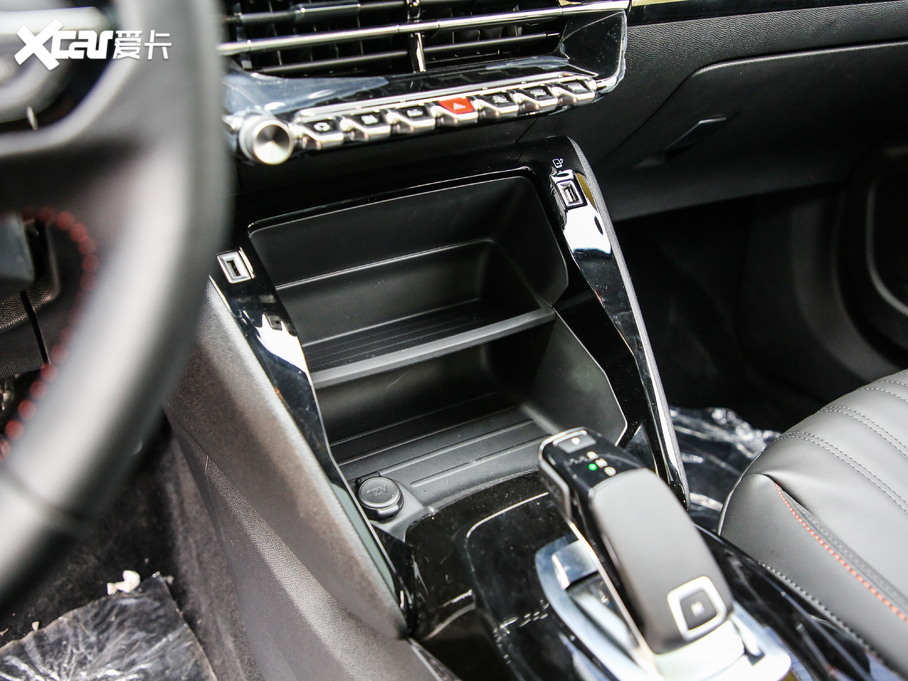 2020�����2008 230THP �J�а�