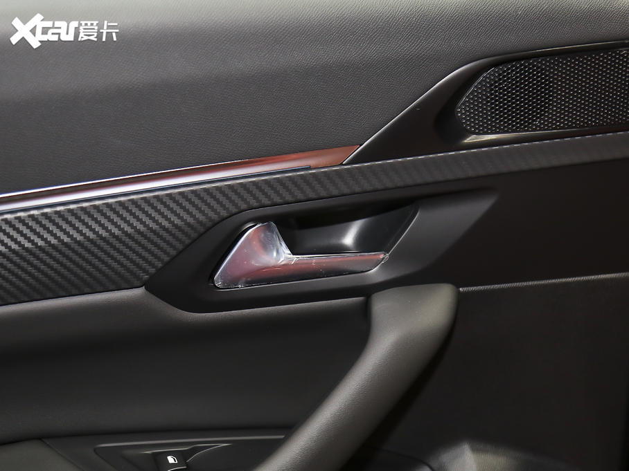 2021508L 400THP PureTech SӰ