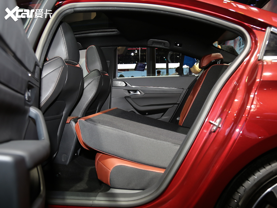 2021508L 400THP PureTech SӰ