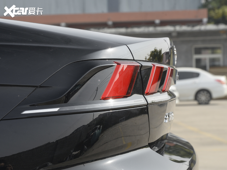 2021(bio)508L 400THP PureTech {ذ