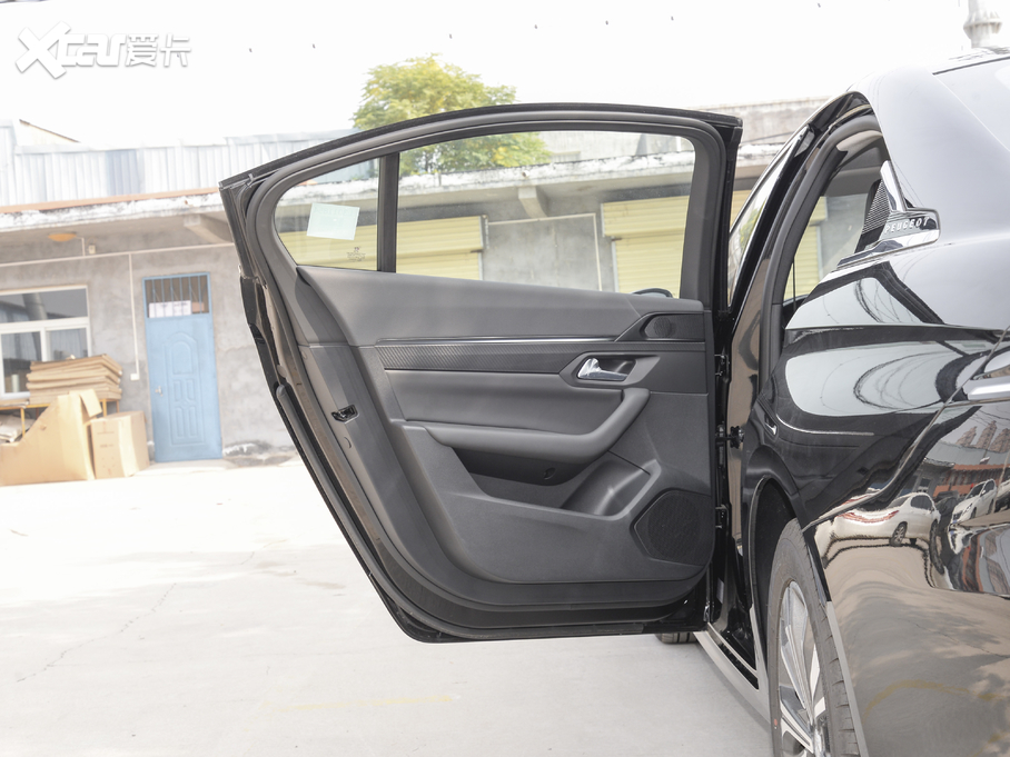 2021508L 400THP PureTech {ذ