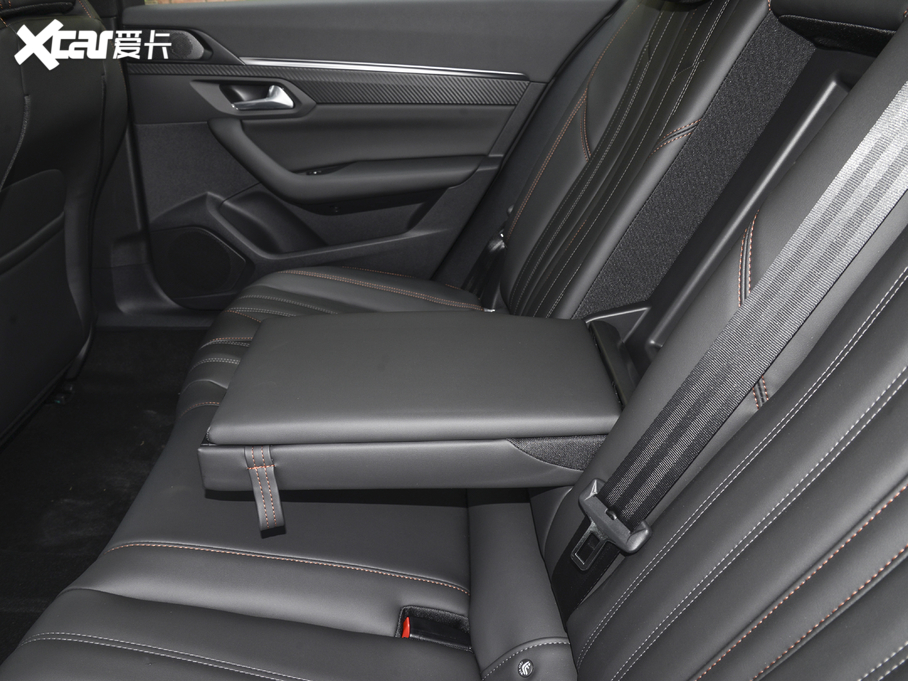 2021(bio)508L 400THP PureTech {ذ