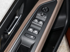 2021400THP GT {܇ƅ^(q)	