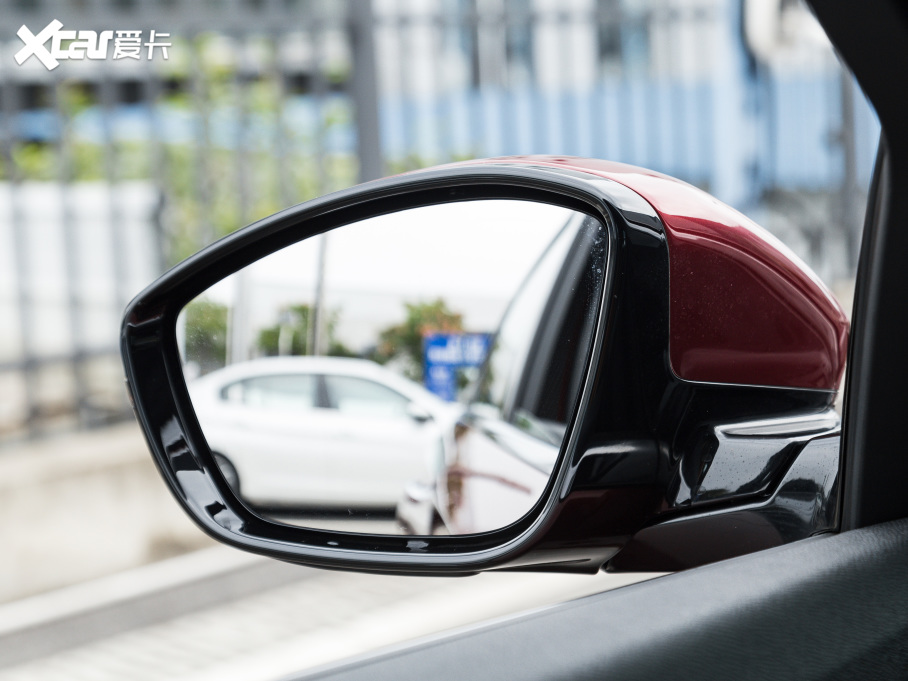 2022(bio)508L 400THP PureTech {ذ