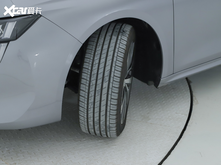 2022508L 400THP PureTech SӰ