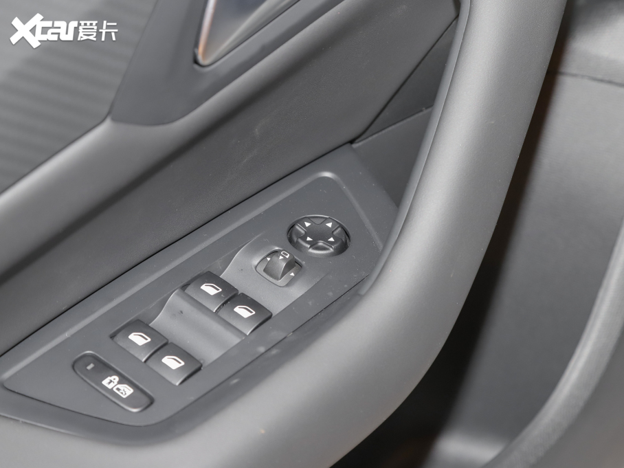 2022508L 400THP PureTech SӰ