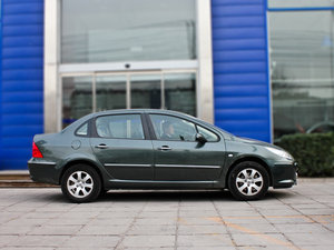 2010款1.6L 自动舒适版 整体外观