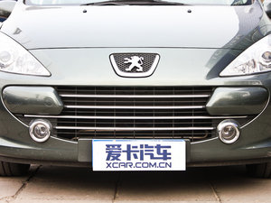 2010款1.6L 自动舒适版 中网