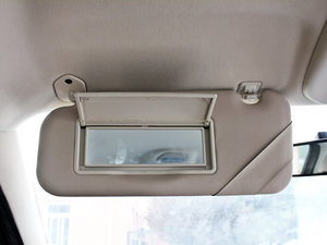 2010款1.6L 自动舒适版 遮阳板（左）