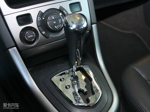 2010款2.0L 自动豪华版 中控区