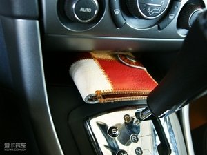 2010款2.0L 自动豪华版 空间座椅
