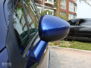 2010款2.0L 手动豪华版 后视镜