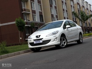 2010款2.0L 自动舒适版 整体外观