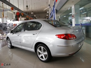 2010款2.0L 自动尊贵版 整体外观