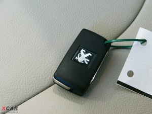 2010款2.0L 自动尊贵版 车钥匙