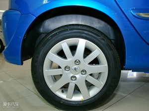 2010款1.4L 手动品乐版 细节外观