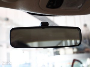 2010款1.4L 手动品乐版 空间座椅