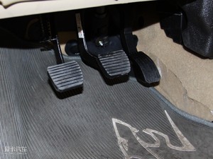 2010款1.4L 手动品乐版 空间座椅