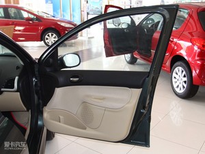 2010款1.4L 手动品乐版 空间座椅