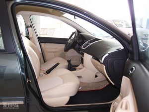 2010款1.4L 手动品乐版 空间座椅