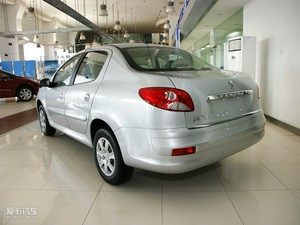 2010款1.4L 手动驭乐版 整体外观
