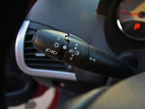 2010款1.6L 自动品乐版 中控区