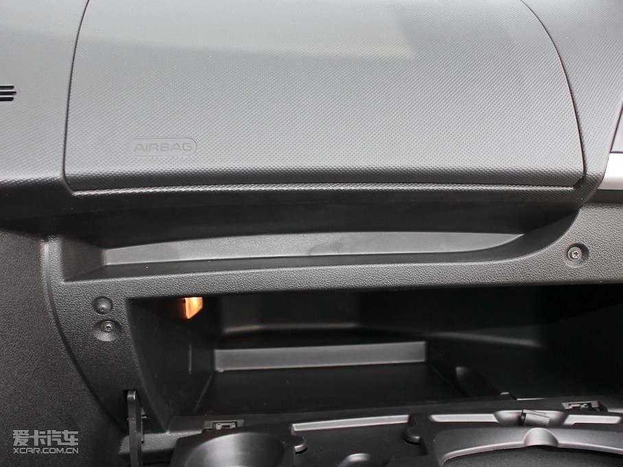 2011(bio)207 1.6L ԄS