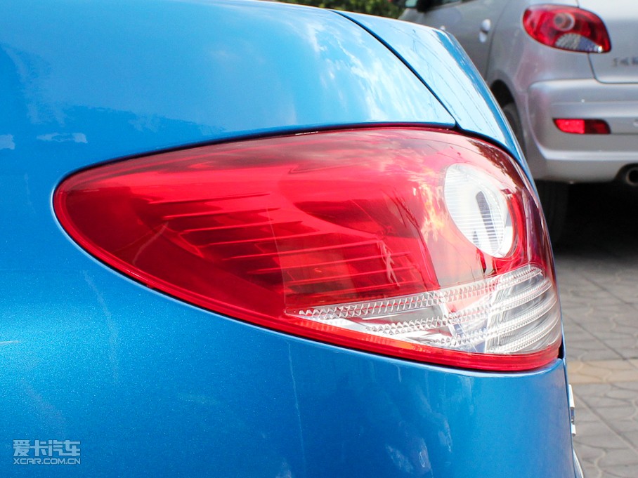 2011(bio)207 1.6L ԄS