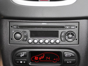 2011款1.6L 自动驭乐版 音响调节
