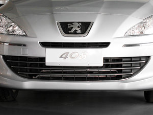 2011款1.6L 自动舒适版 中网