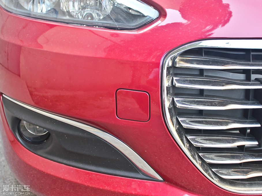 2012���(bi��o)��308 1.6L �Ԅ��L(f��ng)�а�