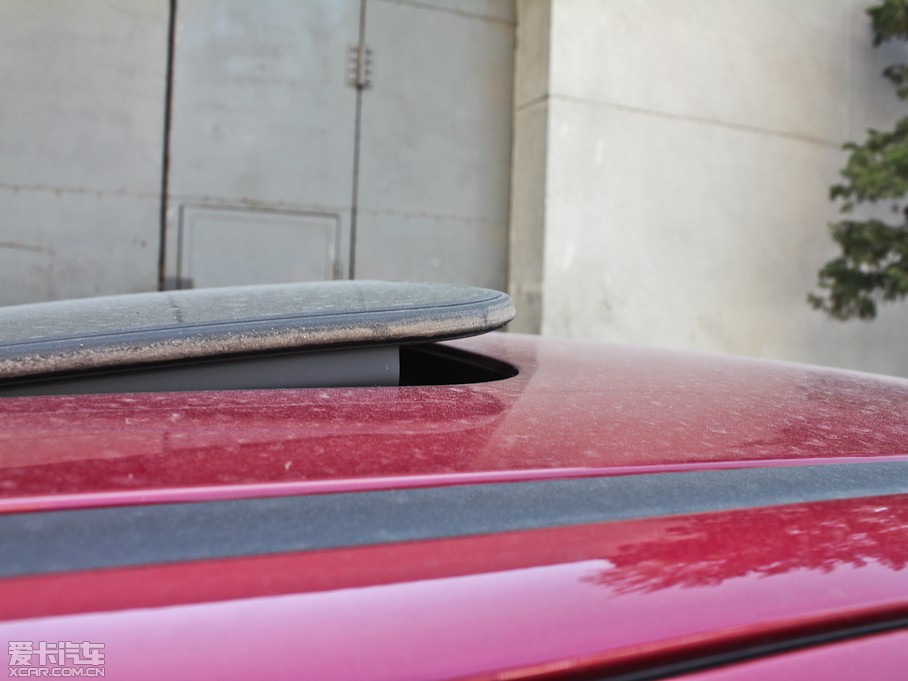 2012���(bi��o)��308 1.6L �Ԅ�(d��ng)�L(f��ng)�а�