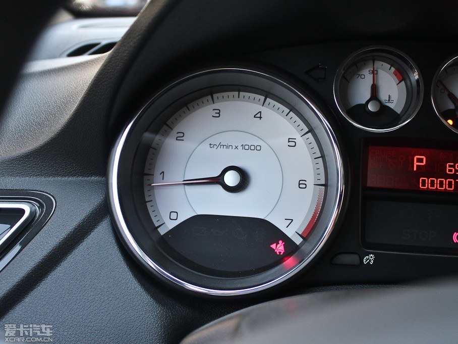 2012�����308 1.6L �Ԅ��L�а�