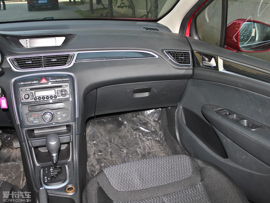 2012���(bi��o)��308 1.6L �Ԅ��L(f��ng)�а�