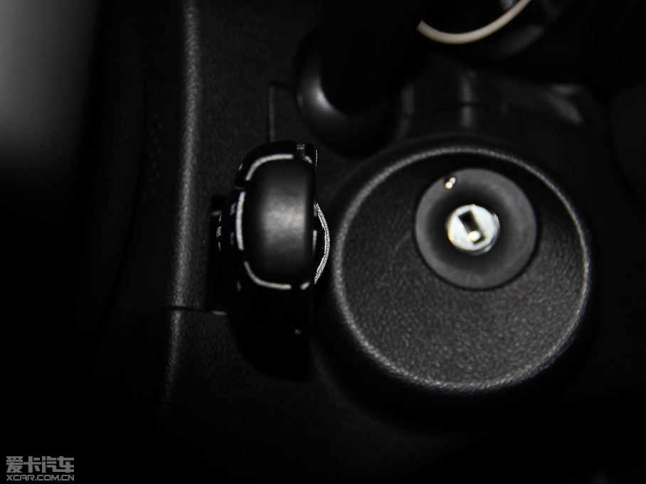 2013���(bi��o)��3008 1.6T �Ԅ�(d��ng)������