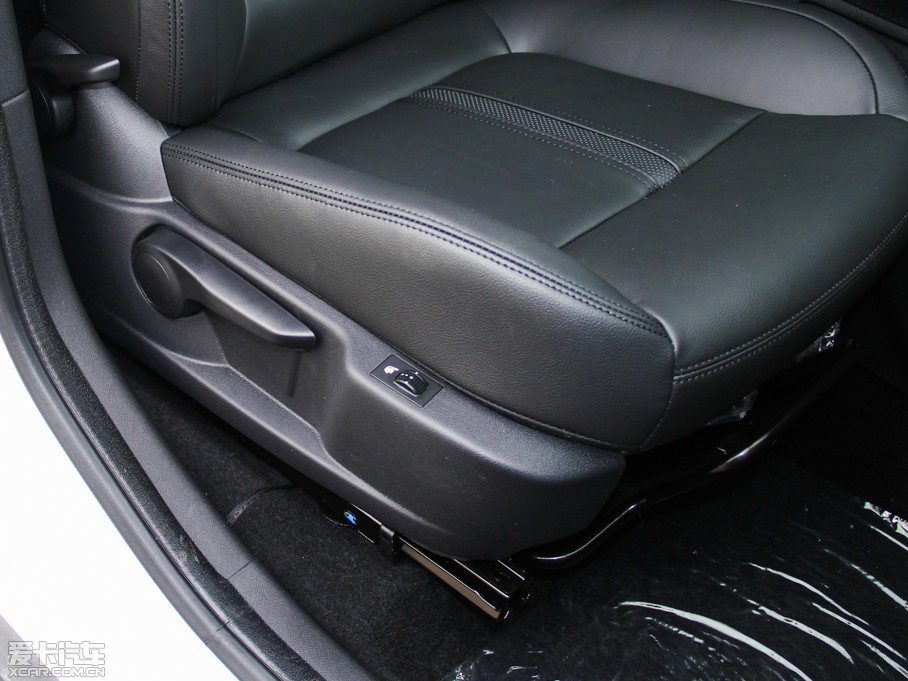 2013(bio)3008 1.6T Ԅ(dng)