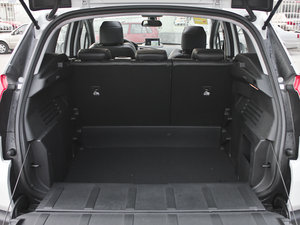 2013款1.6T 自动至尚版 行李厢空间